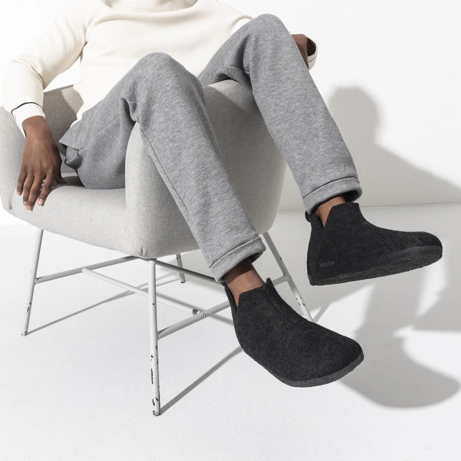 Birkenstock Andermatt Shearling Wool Felt Anthracite 7 Birkenstock Andermatt Shearling Wool Felt Anthracite - Image 7