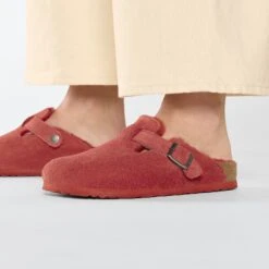 Birkenstock Boston Shearling Suede Leather Sienna Red 11 Birkenstock Boston Shearling Suede Leather Sienna Red -Birkenstock Sale Store 1025685 f closeup f