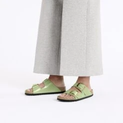 Birkenstock Arizona Big Buckle Natural Leather Patent High-Shine Green Tea 13 Birkenstock Arizona Big Buckle Natural Leather Patent High-Shine Green Tea -Birkenstock Sale Store 1028604 f look f