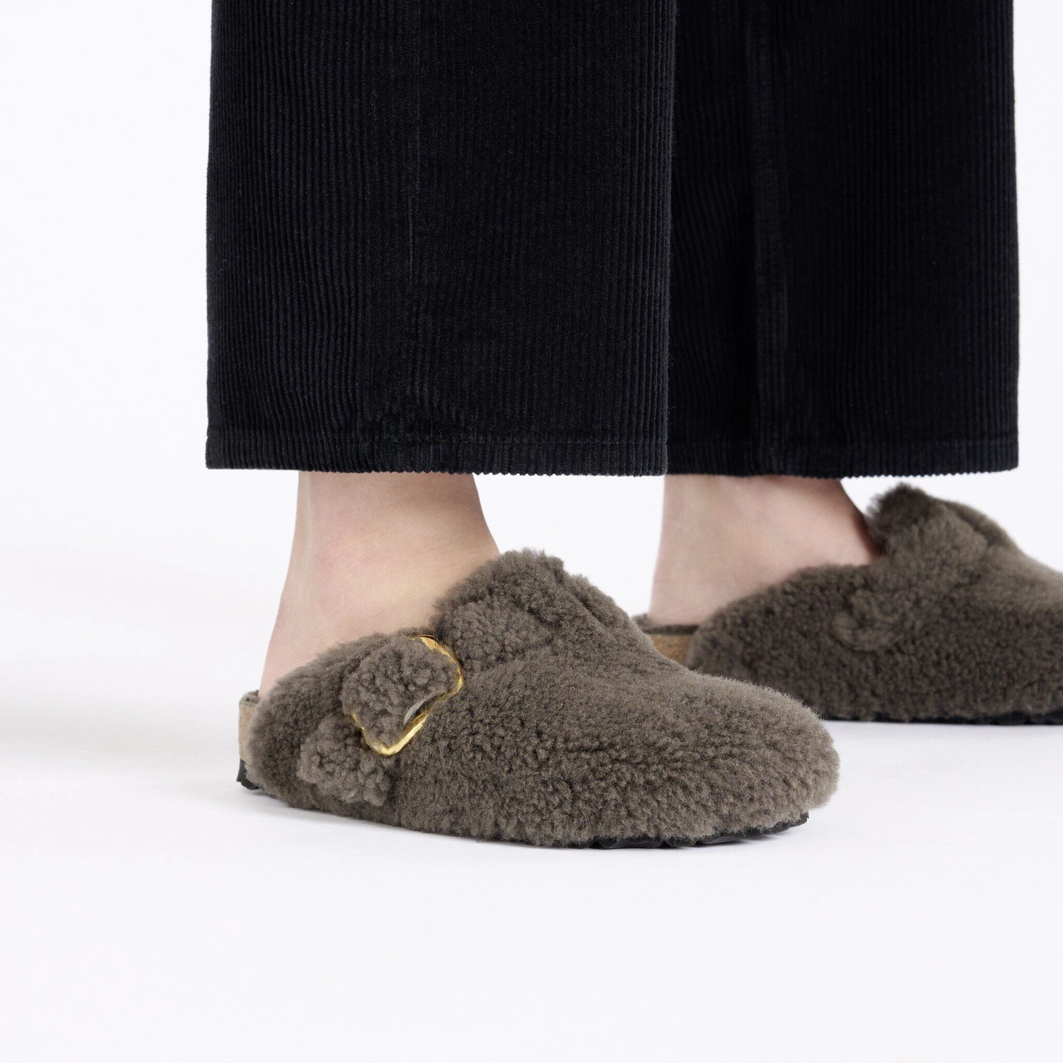 Birkenstock Boston Big Buckle Shearling Concrete Gray 6 Birkenstock Boston Big Buckle Shearling Concrete Gray - Image 6