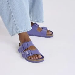 Birkenstock Arizona Big Buckle Natural Leather Patent High-Shine Purple Dusk Tonal -Birkenstock Sale Store 1029383 f closeup f