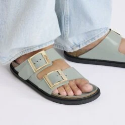 Birkenstock Arizona Droplet Buckle Natural Leather Patent High Shine Pure Sage -Birkenstock Sale Store 1029384 f closeup f