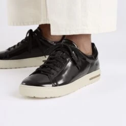 Birkenstock Bend Low Natural Leather Patent Black -Birkenstock Sale Store 1029662 f closeup f