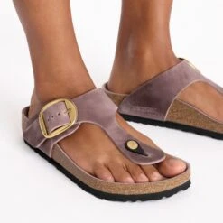 Birkenstock Gizeh Big Buckle Oiled Leather Lavender -Birkenstock Sale Store 1029808 f closeup f