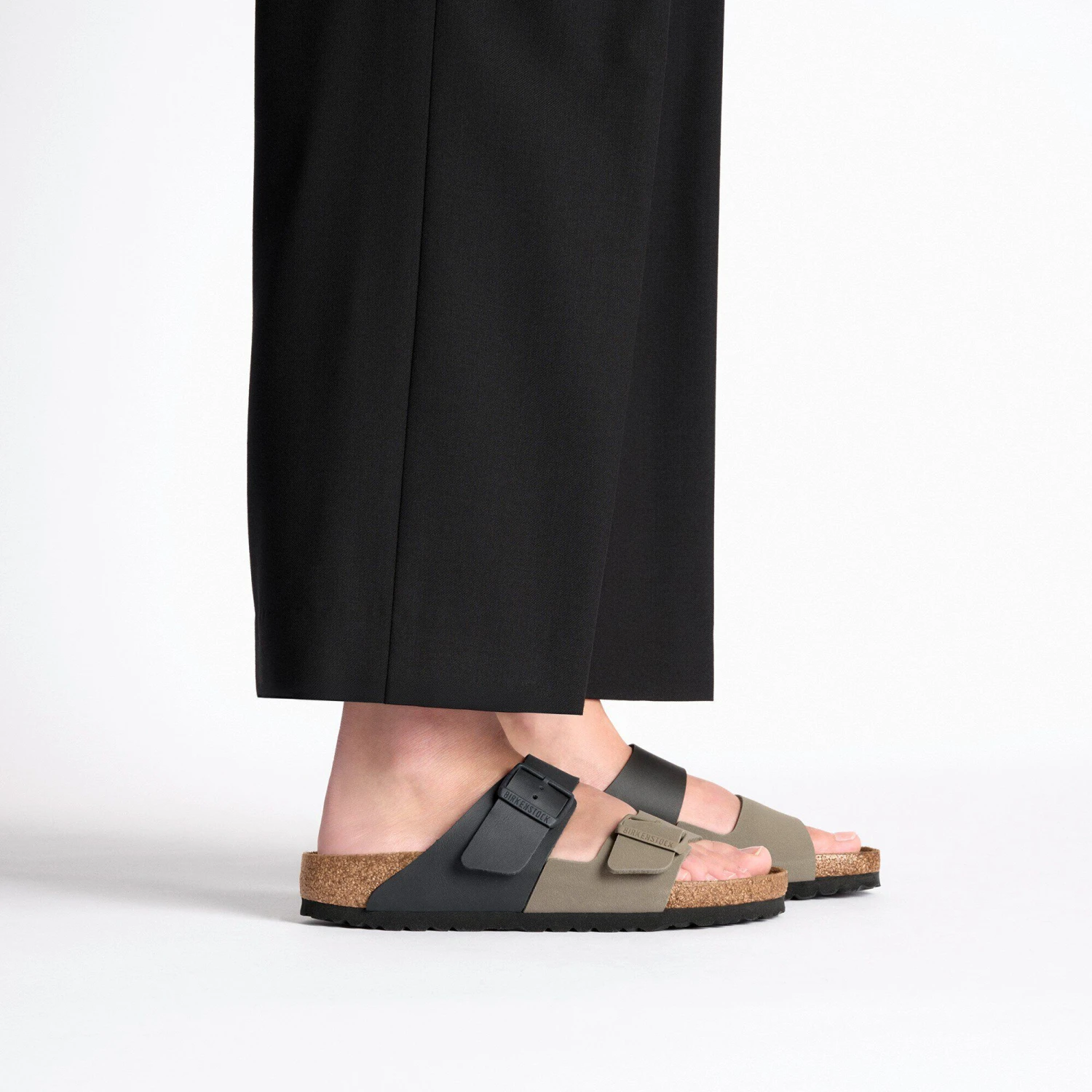 Birkenstock Arizona Split Birko-Flor Black/ Stone 7 Birkenstock Arizona Split Birko-Flor Black/ Stone - Image 7